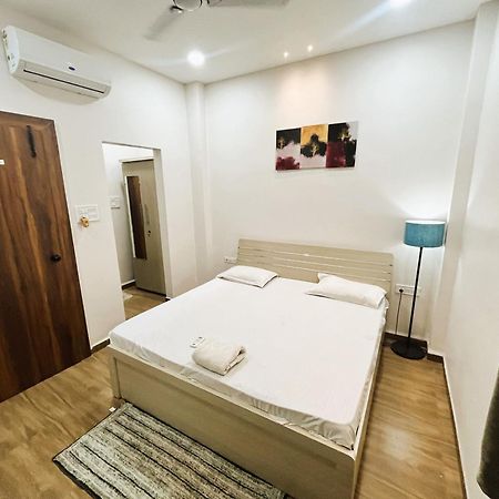 Shree Stay Inn Luxe' Holiday Home اوجاين المظهر الخارجي الصورة