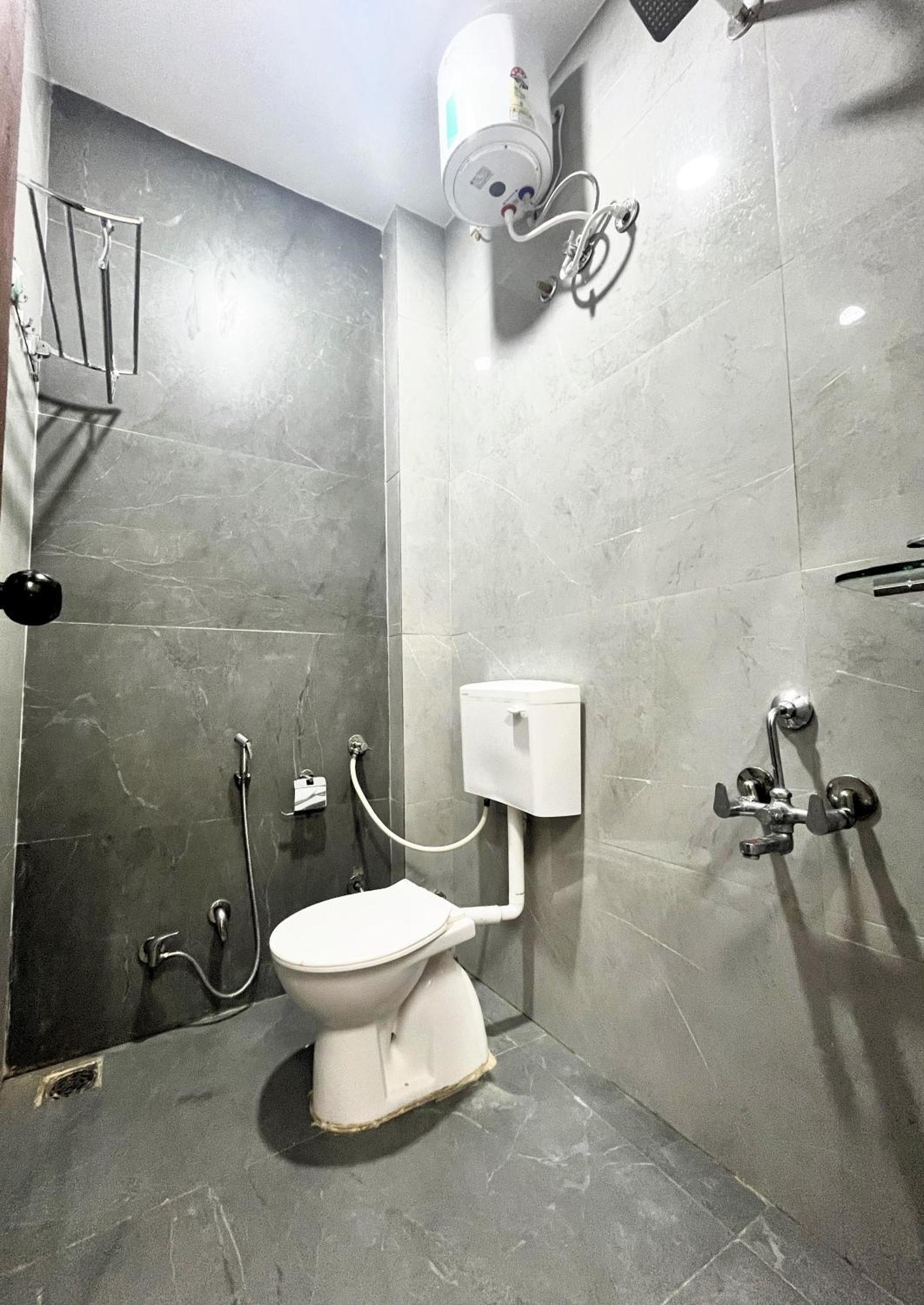 Shree Stay Inn Luxe' Holiday Home اوجاين المظهر الخارجي الصورة